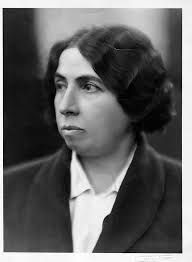 Pascal Constance , médecin-cheffe à Maison Blanche de 1927 à 1937, première médecin-cheffe de France